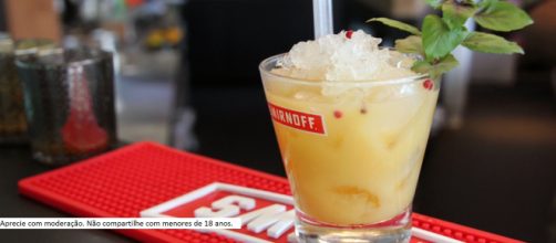 Campe&atilde; do Sul e finalista na disputa pela Melhor Caipiroska do Brasil - Bar Gards Rooftop.