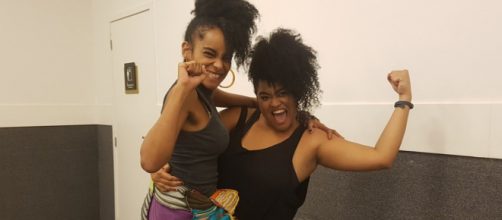 Gabriela e R&iacute;zia se reencontraram e trocam declara&ccedil;&otilde;es (Reprodu&ccedil;&atilde;o/Jessica Mello/Gshow)