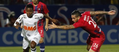 Galo ter&aacute; que fazer contas para avan&ccedil;ar (Arquivo Blasting News).