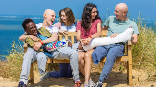 Emotion, po&eacute;sie et maturit&eacute; : le retour gagnant des "Bracelets rouges" - parismatch.com