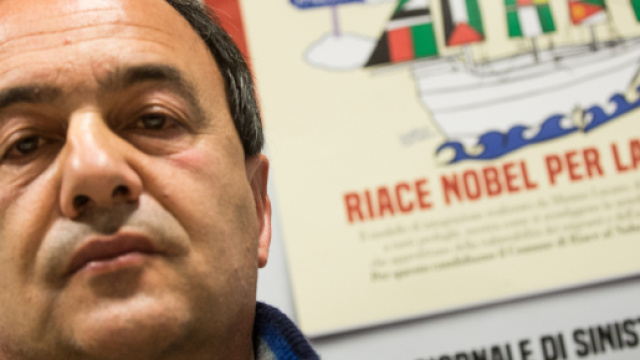 Mimmo Lucano rinviato a giudizio per la questione migranti