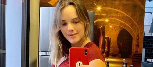 Os internautas perceberam que o beb&ecirc; marcou o macac&atilde;o com o pezinho. (Reprodu&ccedil;&atilde;o/Instagram/@thaeme)