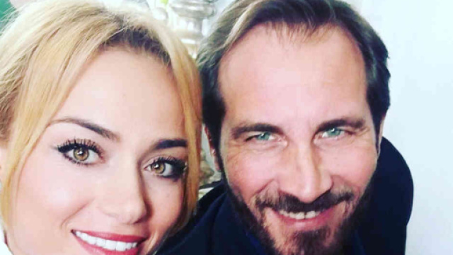 Clara (Imma Pirone) e Alberto (Maurizio Aiello)