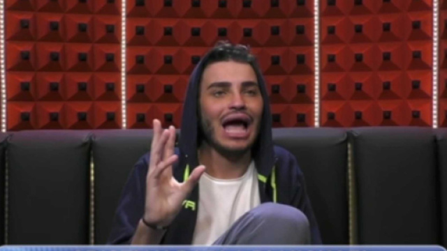 Cristian Imparato crede che Michael Terlizzi sia gay
