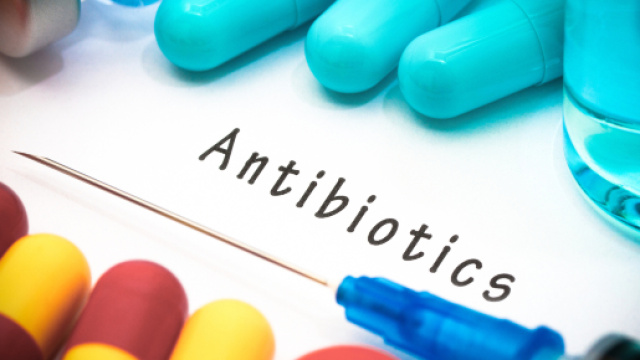 Salute: Aifa lancia l'allarme e ritira alcuni antibiotici: 'Rischi per il sistema nervoso'
