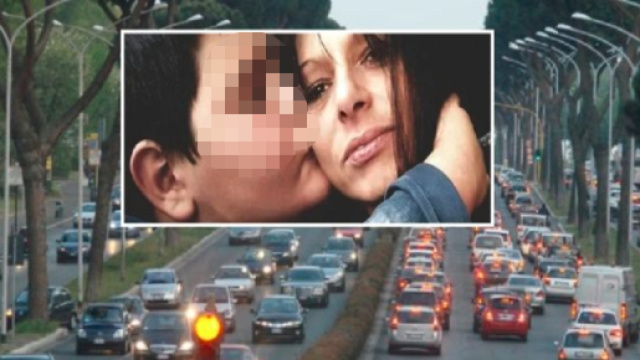 Roma, bimbo di 11 anni muore nel traffico sotto gli occhi della madre: 'Sono sconvolta'