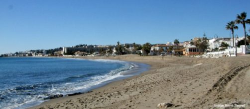 Beach view in La Cala de Mijas. [Image by Anne Sewell]