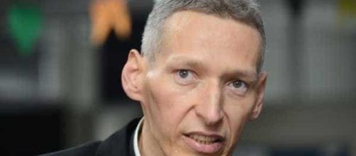 De acordo com informa&ccedil;&otilde;es da imprensa, o problema est&aacute; no cap&iacute;tulo 'Perguntas e Respostas &ndash; Felicidade! Qual &eacute;?'. (Arquivo Blasting News)