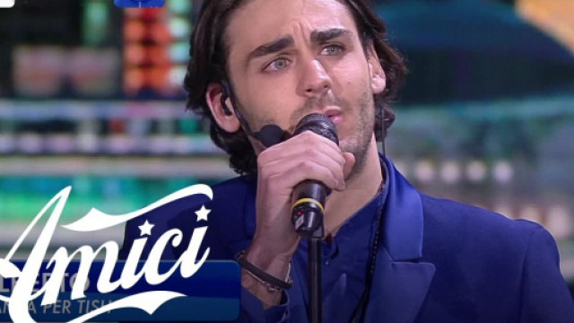 Amici 18, la Bert&egrave; per la 4^ puntata propone: ballo sensuale per Vincenzo, rap per Alberto.