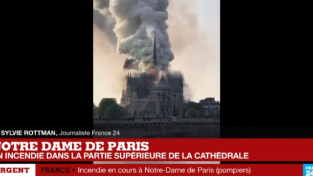 Francia, grosse fiamme a Notre-Dame: la cattedrale continua a bruciare