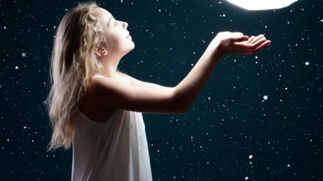 L'oroscopo di domani amore e fortuna, 17 aprile.