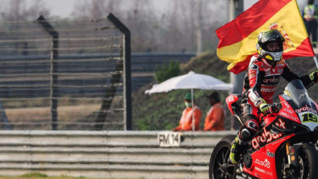 SBK Thailandia, bottino pieno per Bautista. Rea ancora 2&deg;: Non ... - fanpage.it