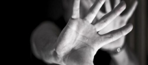 Nokubonga foi chamada de 'm&atilde;e leoa' por ter protegido a filha. (Arquivo Blasting News)