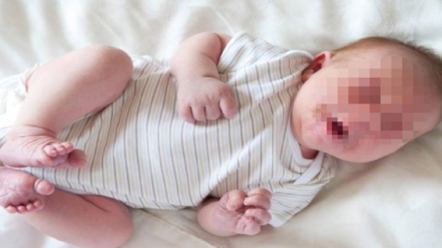 Rimini, neonato non smette di piangere. I genitori lo scuotono e sviene: &ldquo;Emorragia interna&rdquo; - Salutelab.it