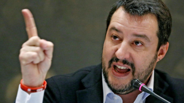 Salvini torna a proporre la leva obbligatoria.