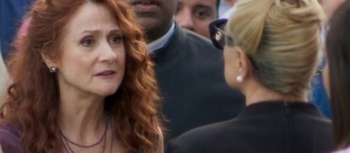 Milu e Mirtes se reencontram. (Reprodu&ccedil;&atilde;o/TV Globo)