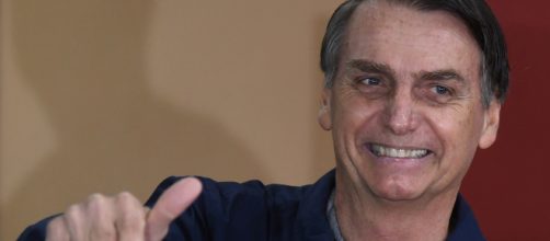Presidente Jair Bolsonaro decretou o fim do hor&aacute;rio de ver&atilde;o. (Arquivo Blasting News)