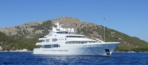 A superyacht like those wealthy oligarchs cavort around on