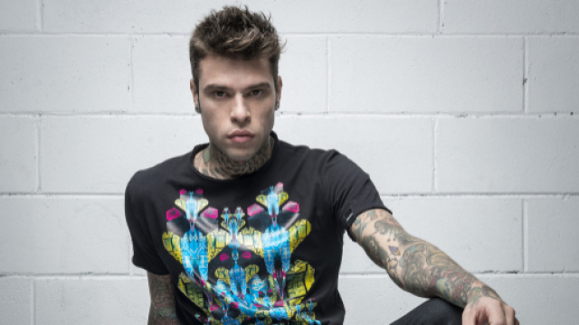 Fedez &egrave; finito nella blacklist di Deliverance Milano