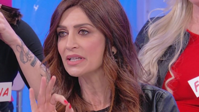 U&D trono over, Simona attacca Barbara per la foto sensuale postata su Instagram