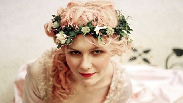 Oroscopo 30 aprile: Scorpione indifferente, disastri per Acquario