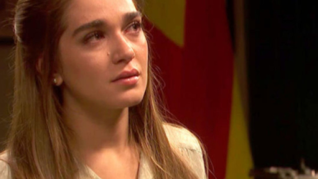 Il Segreto, spoiler: Julieta vorrebbe cancellare le nozze con Saul