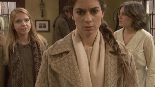 Il Segreto, trame spagnole: Antolina fa in modo che Elsa venga arrestata