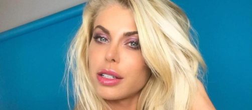 Caroline Bittencourt caiu no mar em Ilhabela. (Reprodu&ccedil;&atilde;o/Instagram/@cabitten)