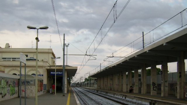 Bari, cadavere sui binari della stazione di Mola di Bari: ipotesi suicidio
