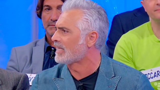Uomini e Donne: Michele Loprieno lascia il programma