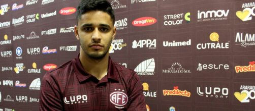 Tricolor acertou as bases com L&eacute;o Artur. (Divulga&ccedil;&atilde;o/Ferrovi&aacute;ria)