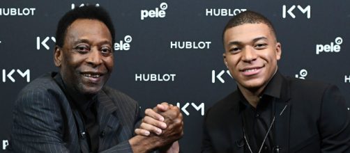 Pel&eacute; esteve em Paris para um encontro com Mbapp&eacute;. (Foto/Arquivo/BlastingNews)