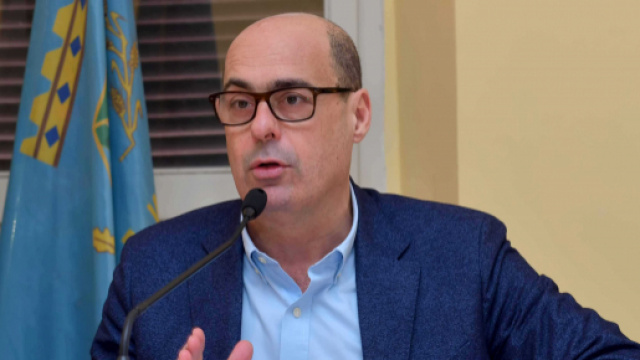 Dopo la vittoria delle primarie, Zingaretti continua a raccogliere consensi.