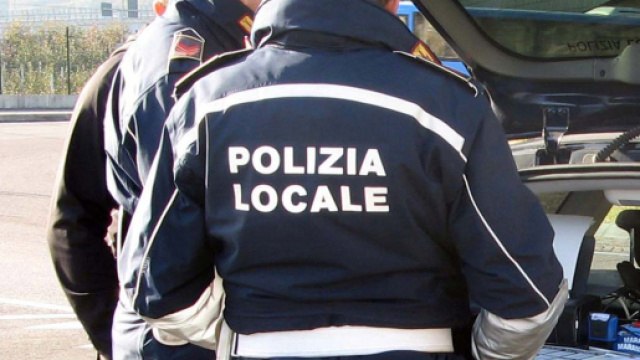 I presunti abusi di potere della polizia locale di Mira: arrivano Le Iene