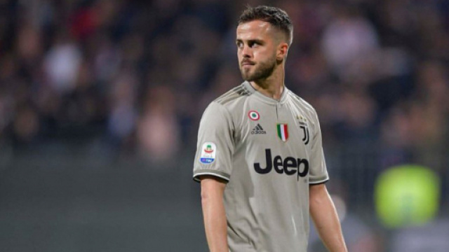 Miralem Pjanic (Twitter: @Miralem_Pjanic)