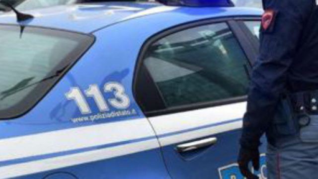 Napoli, lei lo lascia, lui la costringe ad abusi e rapporti non consenzienti: arrestato