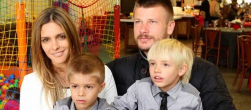 Apresentadora Fernanda Lima revela que est&aacute; gr&aacute;vida. (Reprodu&ccedil;&atilde;o/Instagram/@fernandalimaoficial)