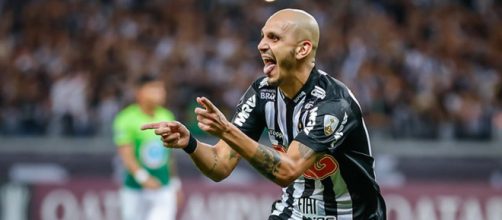 F&aacute;bio Santos celebra um dos gols do Atl&eacute;tico MG. (Divulga&ccedil;&atilde;o/Bruno Cantini/Atl&eacute;tico-MG)