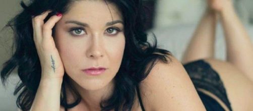 Samara Felippo posta foto que demonstra a sua auto estima. (Arquivo Blasting News)