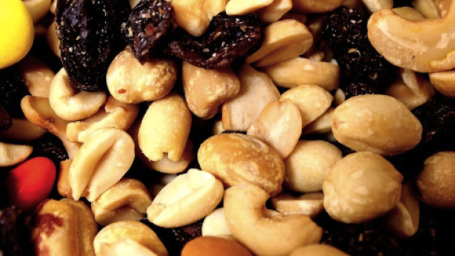 Alimentazione sana &egrave; pi&ugrave; forte di una ricca di zuccheri, sale e grassi