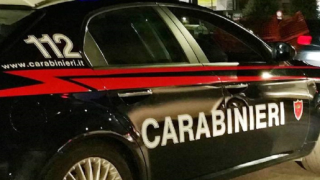 Denunciati padre e figlio per aggressione all'inquilino.