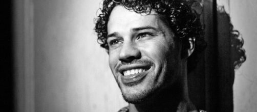 Loreto posta trecho de poema emocionante no Instagram. (Arquivo Blasting News)