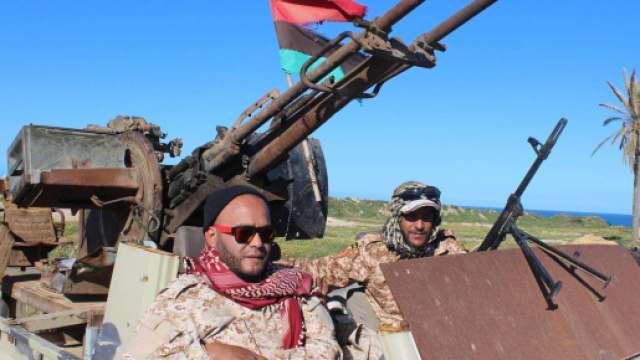 Guerra in Libia: primi scontri a dieci chilometri da Tripoli