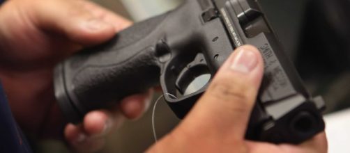 Menina de 11 anos &eacute; morta a tiros pelo pai. (Arquivo Blasting News)