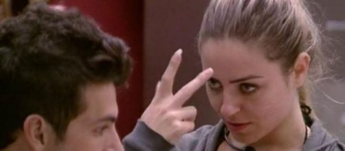 Paula chama Alan de traidor (Reprodu&ccedil;&atilde;o/TV Globo)