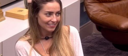 Paula questiona poss&iacute;vel vestimenta 'de sapat&atilde;o'. (Arquivo Blasting News)