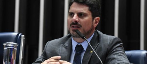 Senador diz que Justi&ccedil;a j&aacute; sabe quem enviou a ele e-mails com amea&ccedil;as. (Arquivo Blasting News)