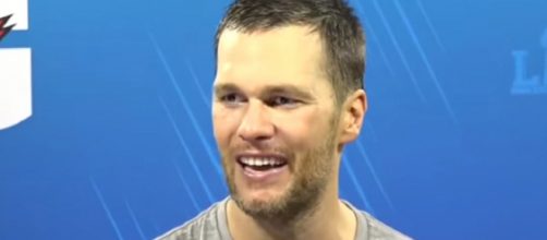 Tom Brady is close with trainer and business partner Alex Guerrero. - [FOX Sports / YouTube screencap]