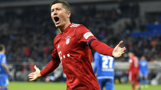 Robert Lewandowski marque but sur but avec le Bayern