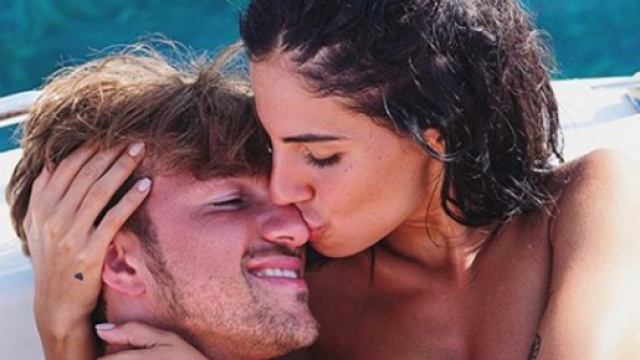 Giulia De Lellis e Andrea Damante: fuga d'amore e Miami e primo bacio in pubblico su 'Chi'.